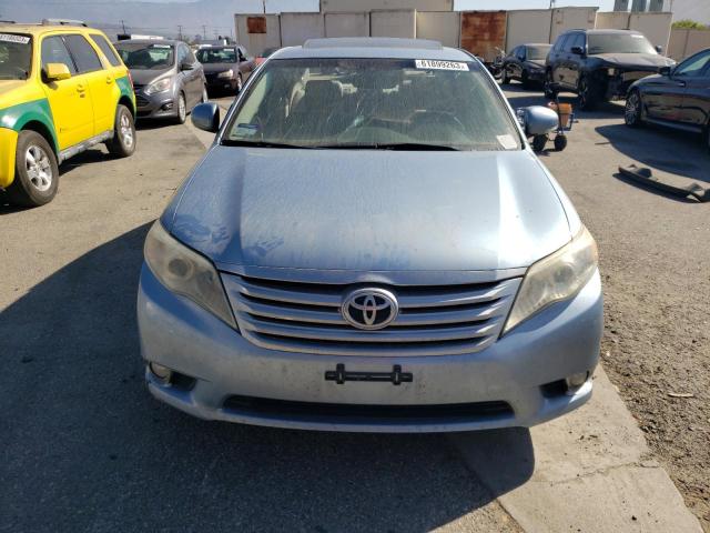4T1BK3DB9BU414157 - 2011 TOYOTA AVALON BASE 蓝色 照片 5