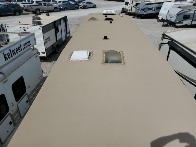 4YDF37028GA741106 - 2016 KEYSTONE MONTANA 米色 照片 9