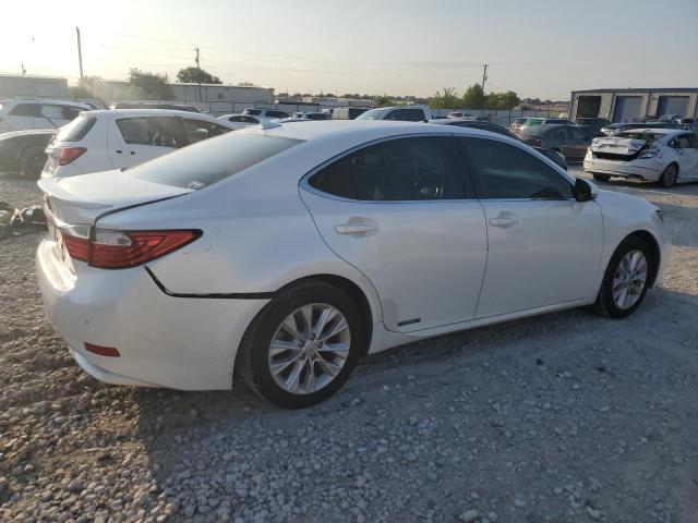 JTHBW1GG5E2048118 - 2014 LEXUS ES 300H WHITE photo 3