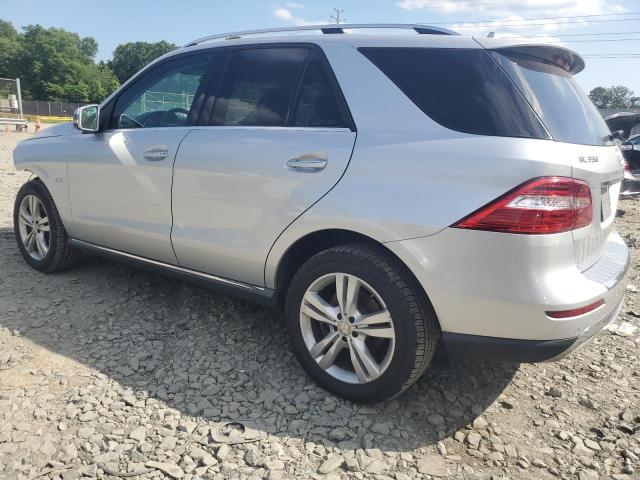 4JGDA5HB4CA060911 - 2012 MERCEDES-BENZ ML 350 4MATIC SILVER photo 2