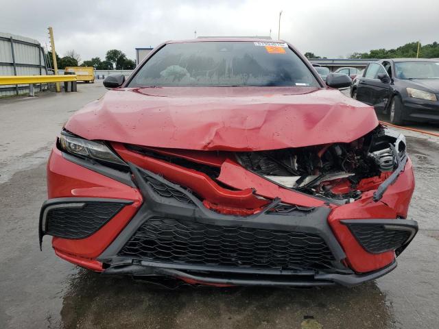 4T1S11AK4RU207231 - 2024 TOYOTA CAMRY SE NIGHT SHADE RED photo 5