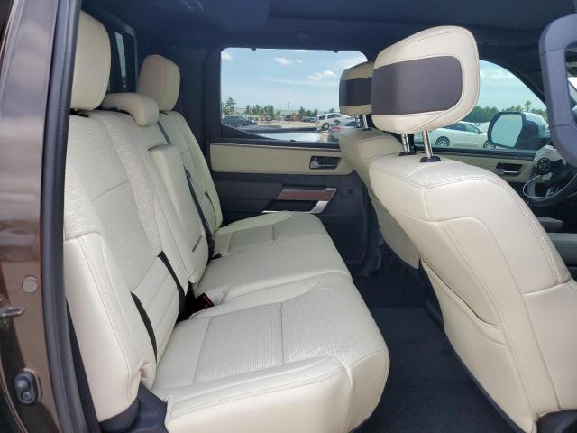 5TFMA5DBXPX115200 - 2023 TOYOTA TUNDRA CREWMAX PLATINUM ყავისფერი ფოტო 10