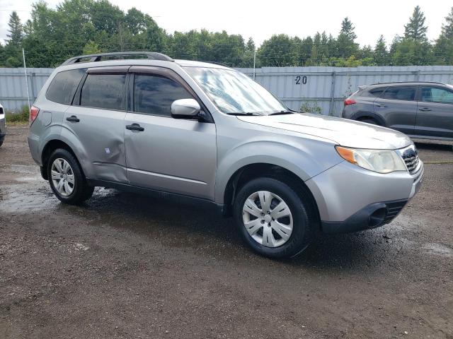 JF2SH62669H777921 - 2009 SUBARU FORESTER XS SILVER photo 4