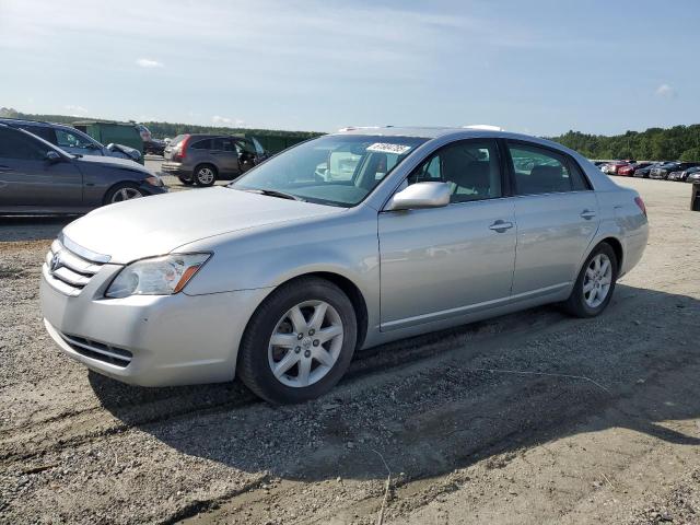 2005 TOYOTA AVALON XL, null