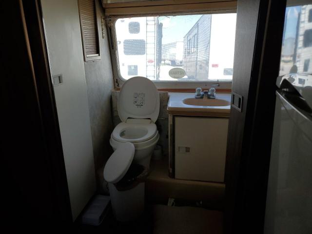 L23D8J1544 - 1998 AIRS LAND YACHT SILVER photo 8