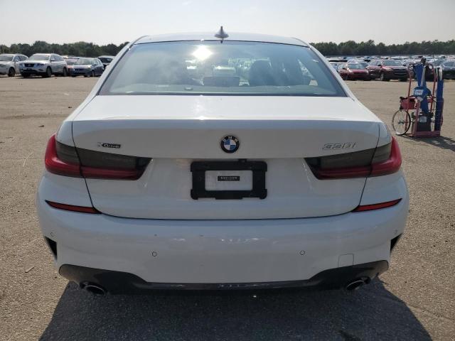 3MW5R7J04M8B47143 - 2021 BMW 330XI WHITE photo 6