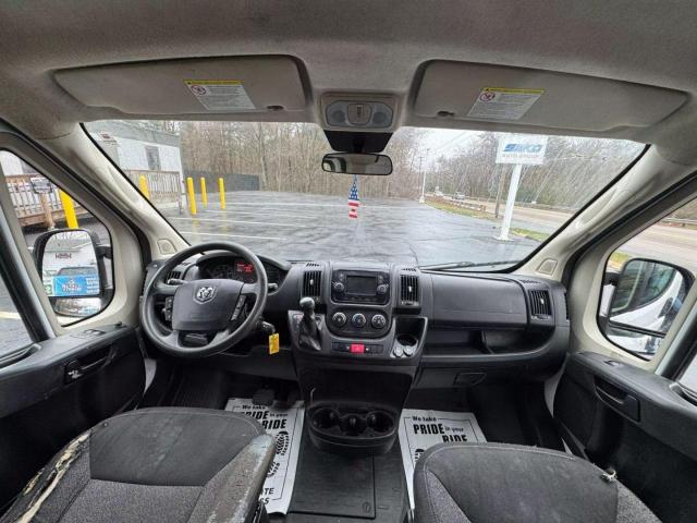 3C6TRVCG7JE1247XX - 2018 RAM PROMASTER 2500 HIGH თეთრი ფოტო 9