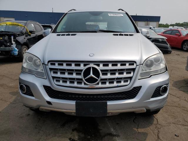 4JGBB8GB8BA671188 - 2011 MERCEDES-BENZ ML 350 4MATIC SILVER photo 5