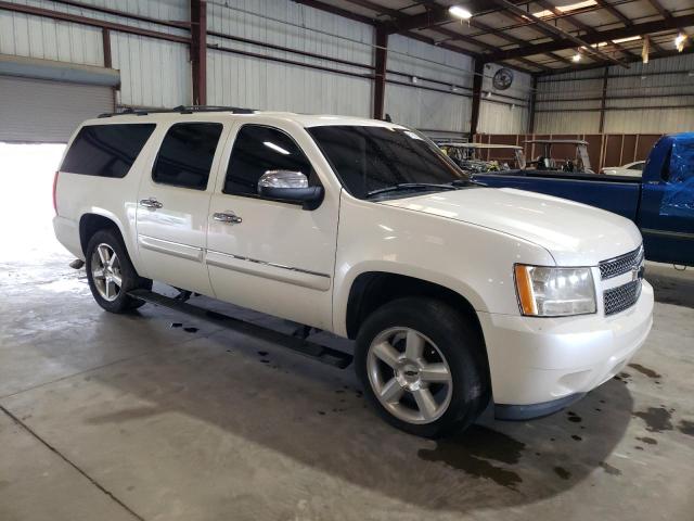 1GNFK16308R183474 - 2008 CHEVROLET SUBURBAN K1500 LS WHITE photo 4