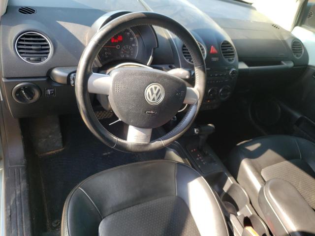 3VWRG3AG0AM027565 - 2010 VOLKSWAGEN NEW BEETLE Blau Foto 8