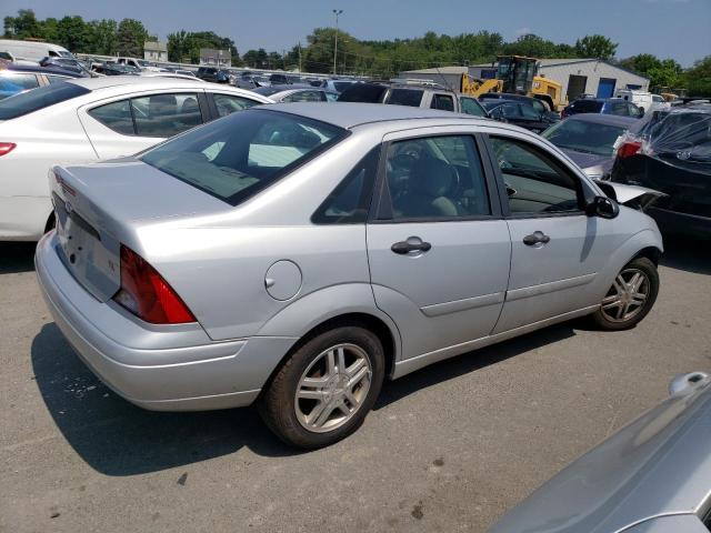 1FAFP34P43W238682 - 2003 FORD FOCUS SE SILVER photo 3