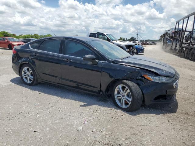 3FA6P0H72JR195789 - 2018 FORD FUSION SE BLACK photo 4