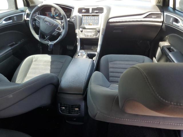 3FA6P0H72JR195789 - 2018 FORD FUSION SE BLACK photo 8