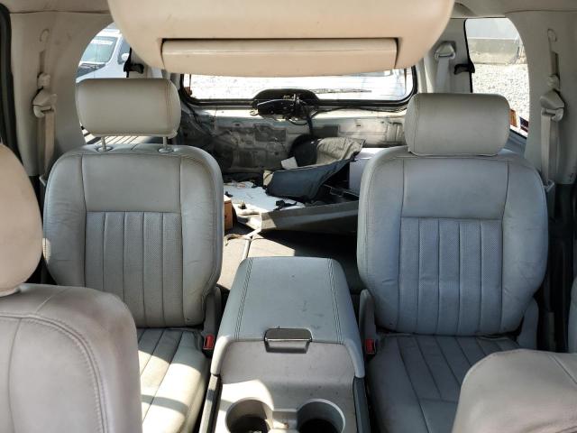 5LMFU28R34LJ29196 - 2004 LINCOLN NAVIGATOR ვერცხლისფერი ფოტო 10