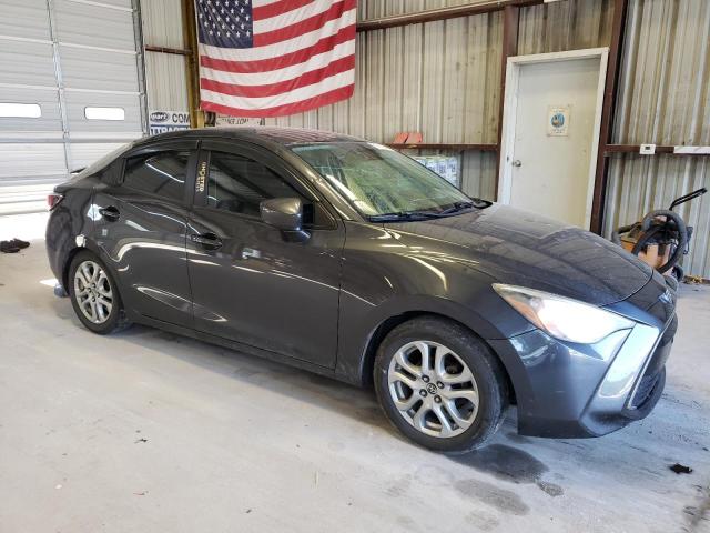 3MYDLBZV5GY125435 - 2016 TOYOTA SCION IA CHARCOAL photo 4