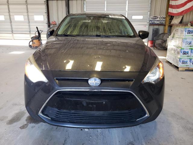 3MYDLBZV5GY125435 - 2016 TOYOTA SCION IA CHARCOAL photo 5