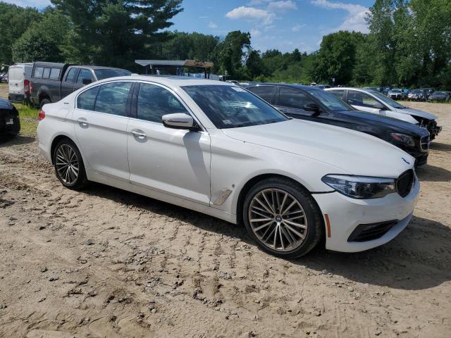 WBAJB1C58JB374676 - 2018 BMW 530XE თეთრი ფოტო 4