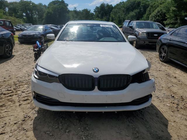 WBAJB1C58JB374676 - 2018 BMW 530XE თეთრი ფოტო 5