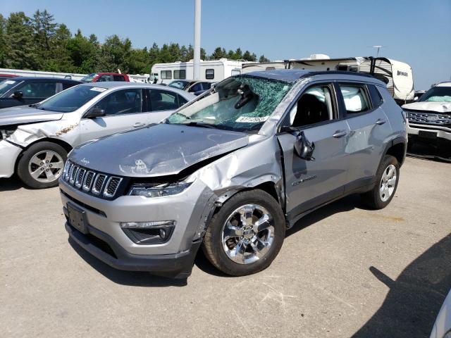 3C4NJDBB3JT493766 - 2018 JEEP COMPASS LATITUDE SILVER photo 1