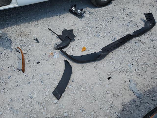 1GCWGAFP6P1102519 - 2023 CHEVROLET EXPRESS G2 WHITE photo 13