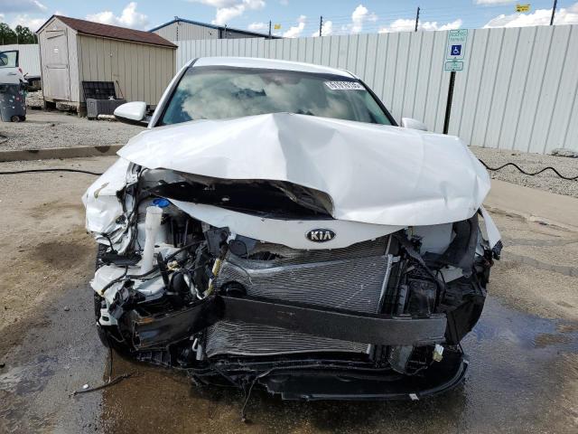 5XXGT4L37KG346549 - 2019 KIA OPTIMA LX WHITE photo 5