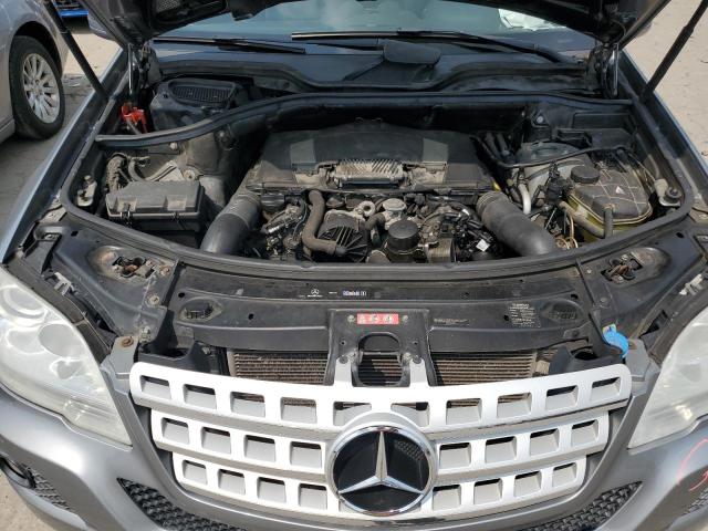 4JGBB8GB8BA649899 - 2011 MERCEDES-BENZ ML 350 4MATIC GRAY photo 12
