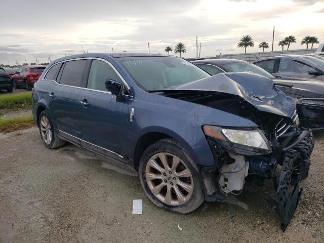2LMHJ5FK3JBL01111 - 2018 LINCOLN MKT BLUE photo 4