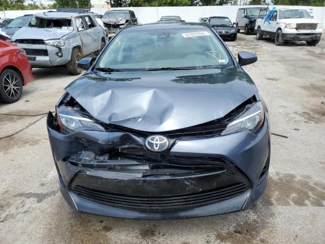 5YFBURHE6HP644606 - 2017 TOYOTA COROLLA L BLUE photo 5