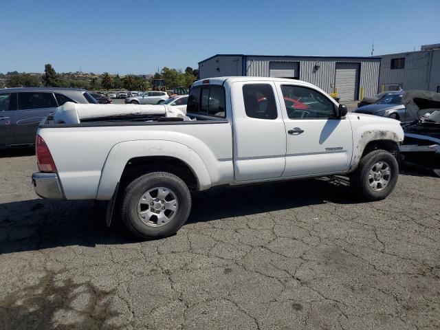 5TETU62N95Z018985 - 2005 TOYOTA TACOMA PRERUNNER ACCESS CAB WHITE photo 3