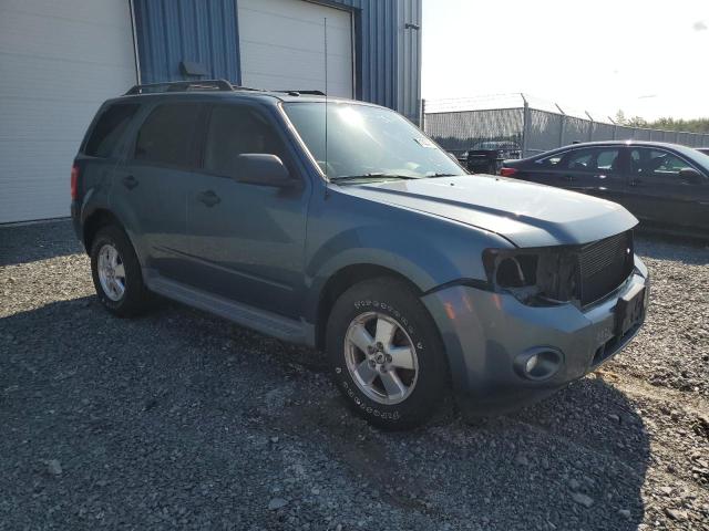 1FMCU9DG0BKB31011 - 2011 FORD ESCAPE XLT BLUE photo 4