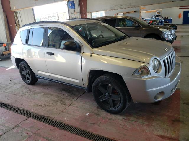 1J8FT47W47D428961 - 2007 JEEP COMPASS SILVER photo 4