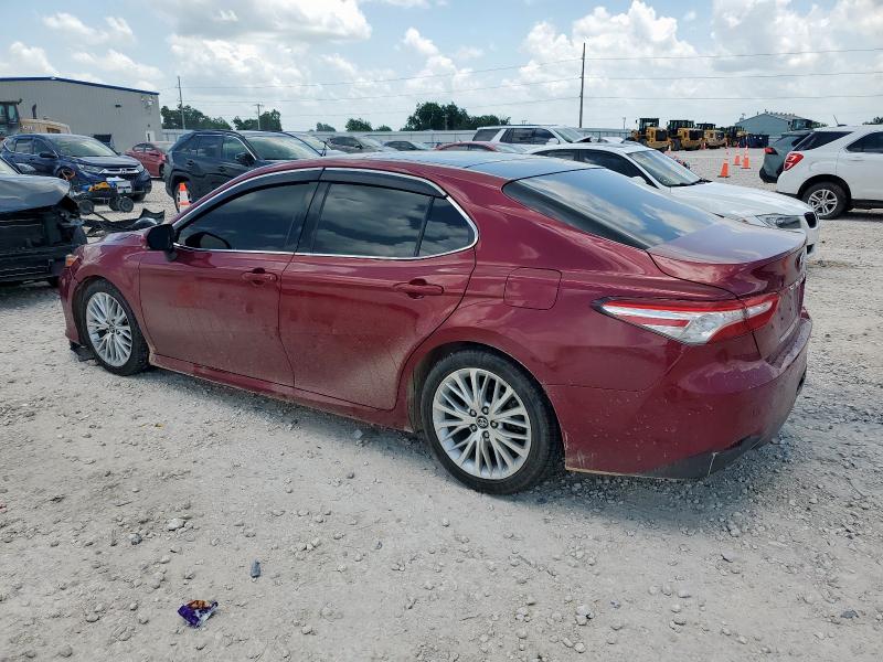 4T1B11HK1JU540495 - 2018 TOYOTA CAMRY L RED photo 2