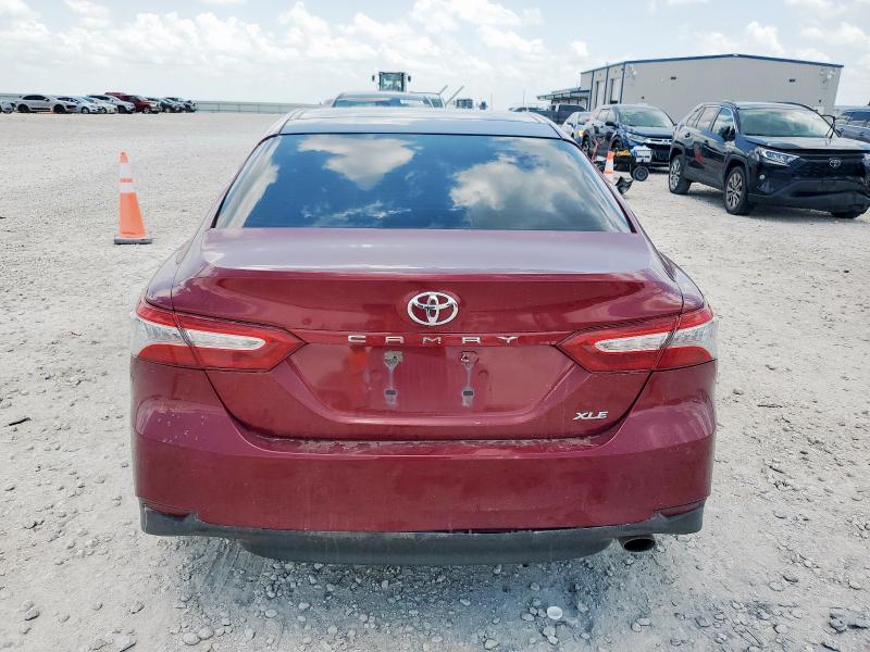 4T1B11HK1JU540495 - 2018 TOYOTA CAMRY L RED photo 6