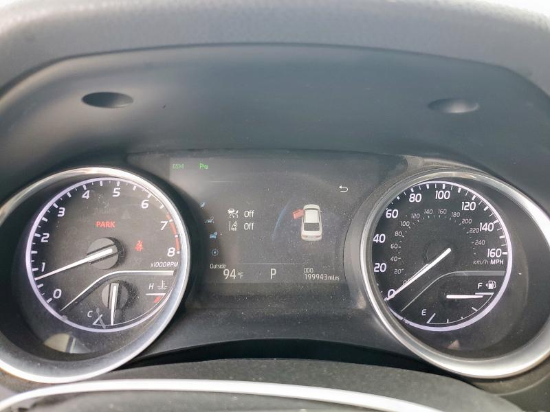 4T1B11HK1JU540495 - 2018 TOYOTA CAMRY L RED photo 9