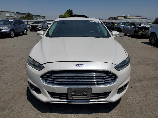 3FA6P0HR9DR120187 - 2013 FORD FUSION SE WHITE photo 5