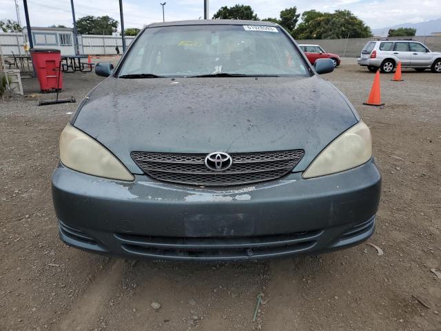 JTDBE32K420029854 - 2002 TOYOTA CAMRY LE GREEN photo 5