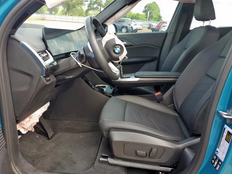 WBX73EF06R5Y82689 - 2024 BMW X1 XDRIVE28I BLUE photo 7