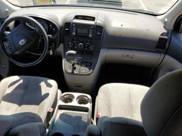 KNDMB133296299895 - 2009 KIA SEDONA SILVER photo 8