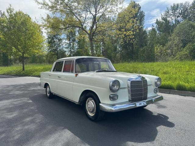 1965 MERCEDES-BENZ 190, null
