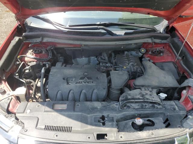 JA4AZ3A33JZ067297 - 2018 MITSUBISHI OUTLANDER SE RED photo 12