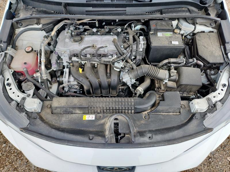 5YFEPMAE5MP262949 - 2021 TOYOTA COROLLA LE თეთრი ფოტო 11
