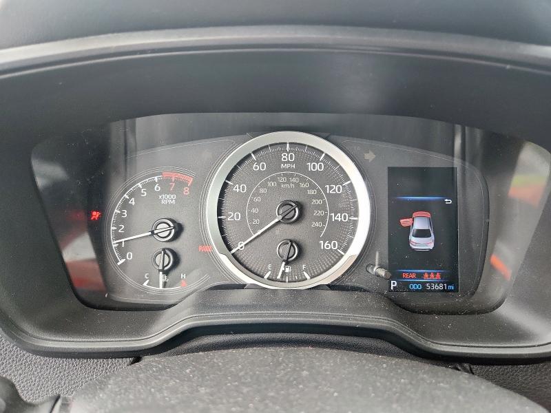 5YFEPMAE5MP262949 - 2021 TOYOTA COROLLA LE თეთრი ფოტო 9