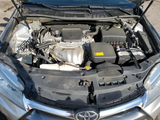 4T4BF1FKXFR447671 - 2015 TOYOTA CAMRY LE SILVER photo 11