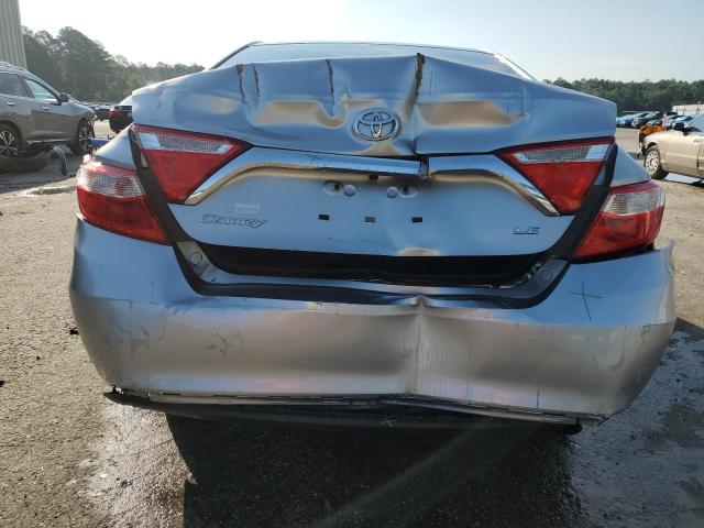 4T4BF1FKXFR447671 - 2015 TOYOTA CAMRY LE SILVER photo 6