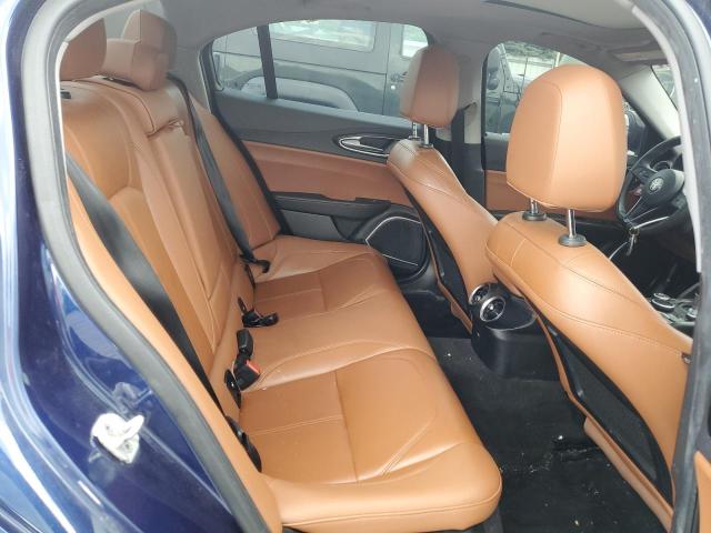 ZARFAEDN8J7583555 - 2018 ALFA ROMEO GIULIA Q4 蓝色 照片 10