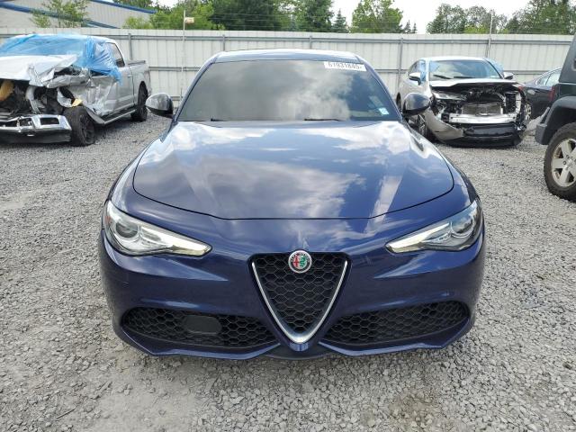 ZARFAEDN8J7583555 - 2018 ALFA ROMEO GIULIA Q4 蓝色 照片 5
