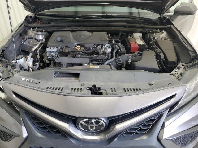 4T1G11AKXRU884144 - 2024 TOYOTA CAMRY SE NIGHT SHADE SILVER photo 11