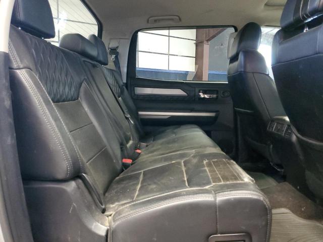 5TFAY5F11EX399204 - 2014 TOYOTA TUNDRA CREWMAX PLATINUM Silber Foto 10