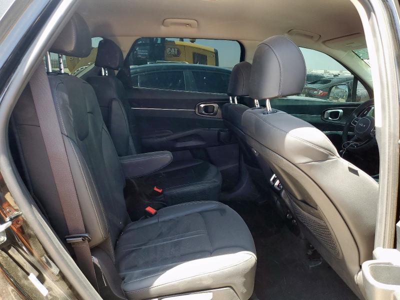 KNDRH4LG6R5246907 - 2024 KIA SORENTO EX BLACK photo 11