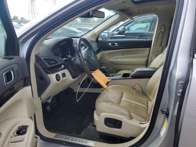 2LMHJ5AT0KBL02749 - 2019 LINCOLN MKT Gümüş foto 7